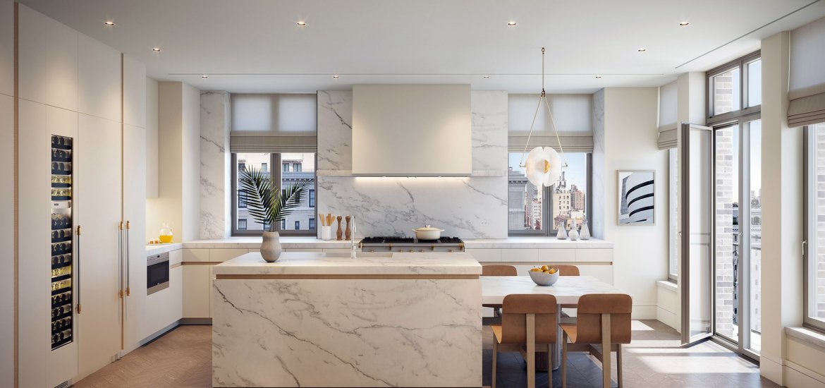 Apartment in Manhattan, New York, USA, 4 bedrooms, 323 sq.m. No. 35560 - 1